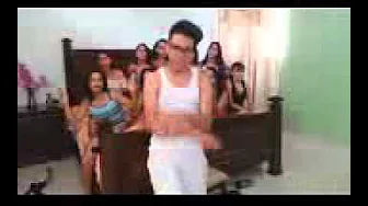 El Poeta Callejero 10 Mujeres Video Fans El Poeta Callejero 10 Mujeres Video Fans