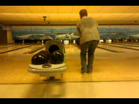 Chris Svenson bowling