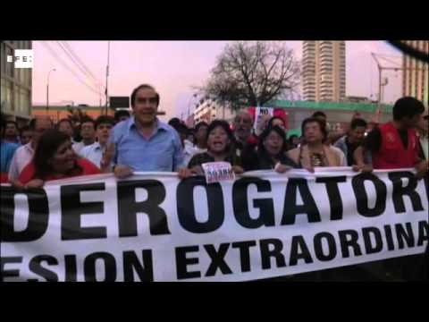 Miles de jóvenes peruanos vuelven a protestar contra la ley laboral juvenil