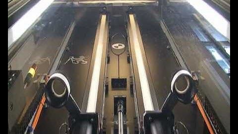 Servo driven mechanical Juggler  3ball mode