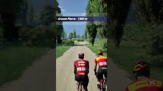 On Paris-Tours… Vineyard tracks version 👀Entry on white roads, dust, tricky lines.