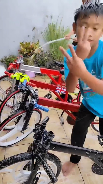 isystyle⚡ #MainAir #BasuhSikal #lajaktakkanpupus #lajakituhobikami #sepeda #superman #kakifly