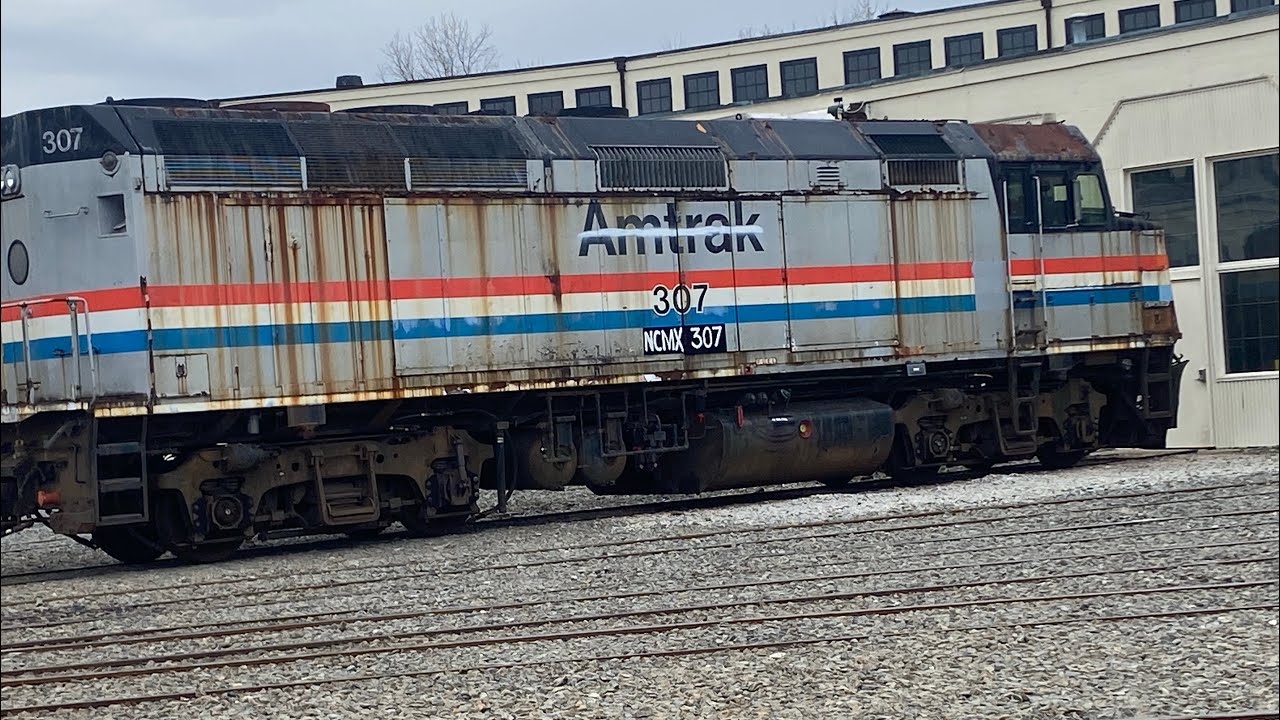 NCMX F40PH 307 at NCTM - YouTube