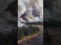 حرائق ضخمة في كندا تجبر السكان على مغادرة منازلهم حرائق ضخمة في كندا تجبر السكان على مغادرة منازلهم