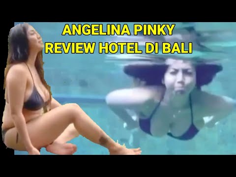 Angelina pinky berenang di Bali