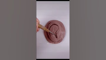 Sculpting the Ear /Clay