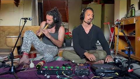 Live Looping Performance ◊ Ethno electro ◊  By Snakecharmer Collective | Sereno Cantaro- Viktor Frih