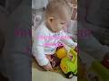 Нашла верёвочку, потеряла мячик! #baby #младенец #диана #развитие #мояжизнь #австрия #babygirl #я