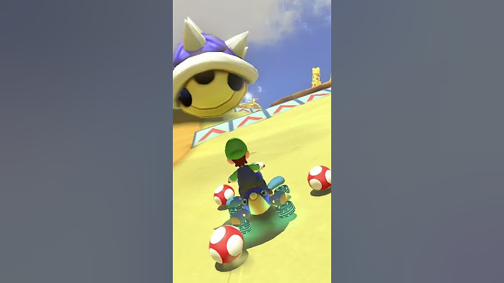 Using a Mushroom to DODGE a Blue Shell? | Mario Kart 8 Deluxe