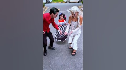 The clown and angel fell into the hole, but luckily little Harley Quinn.#clown #shorts #joker