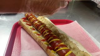 Florida man leaves insurance business, opens hot dog restaurant