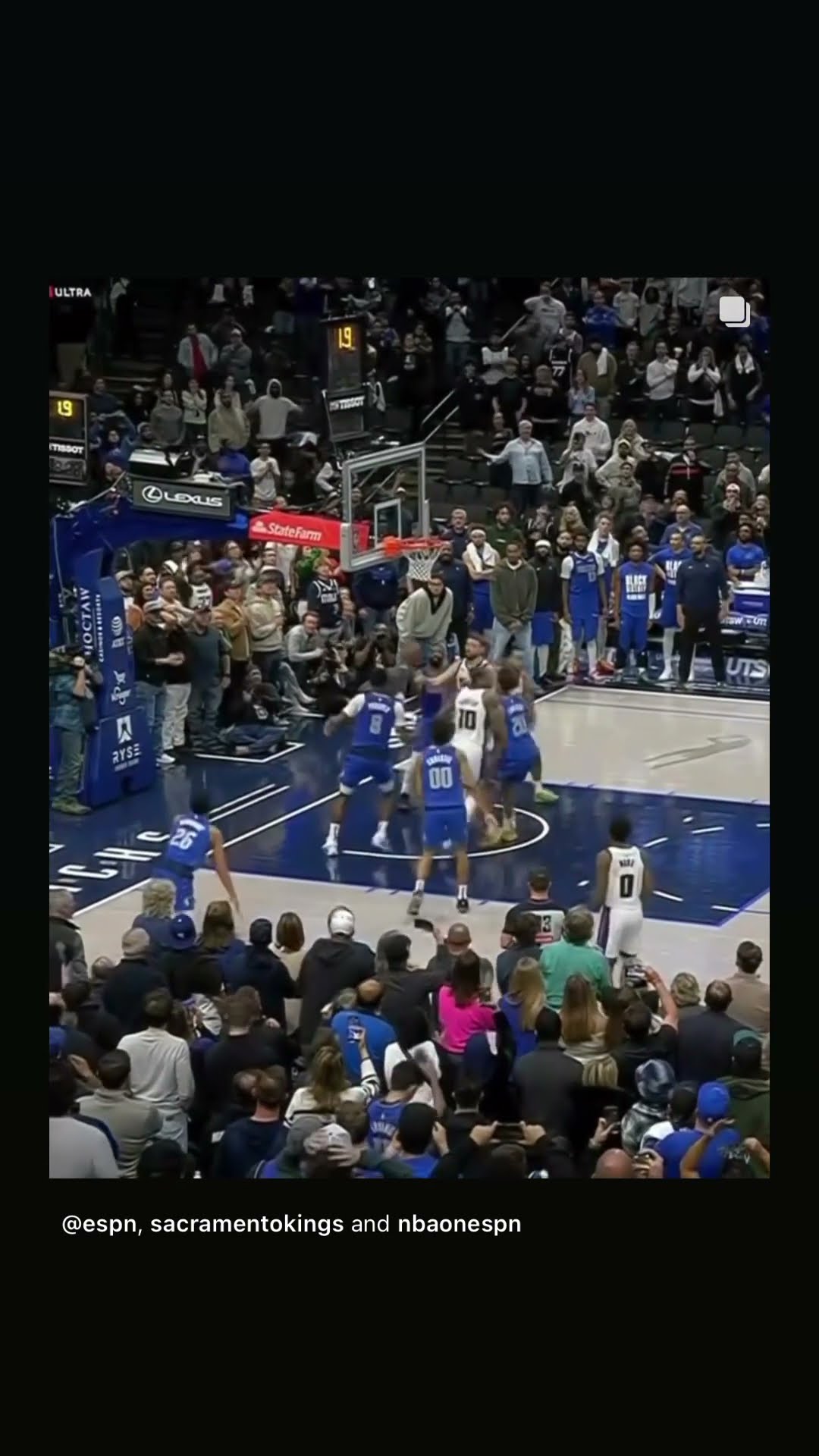 Derozan game winner #hoodnews #demarderozan #trending #viralvideo #basketball #nba #how #omg #wow #i