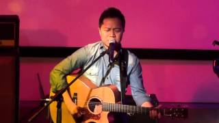 Music video by Sandhy Sondoro performing 'People' (Live @America)