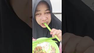 Lalapan Batang Keladi mukbang