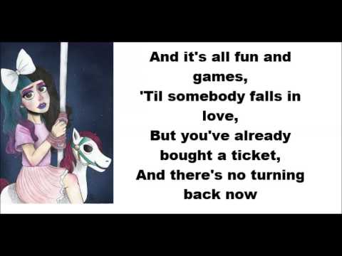 Melanie Martinez -Carousel - lyrics