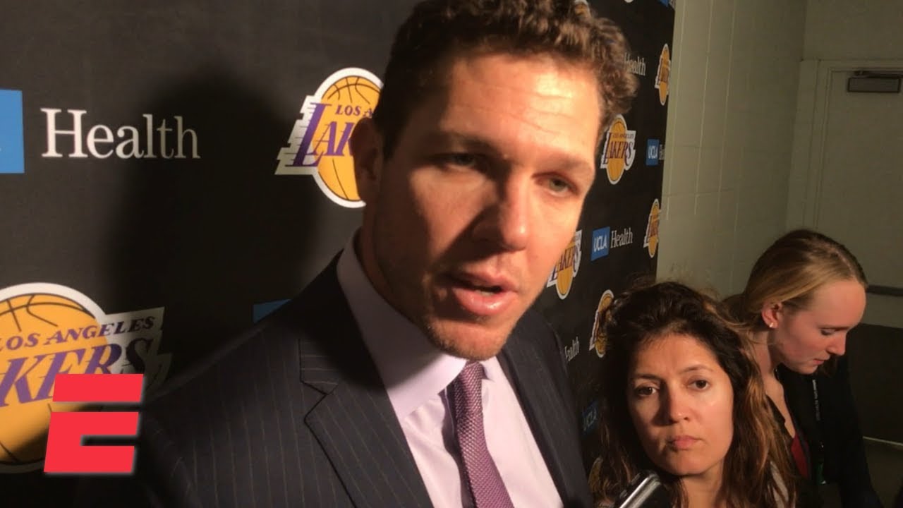 Luke Walton calls Lonzo Ball 'huge' piece of Lakers defense