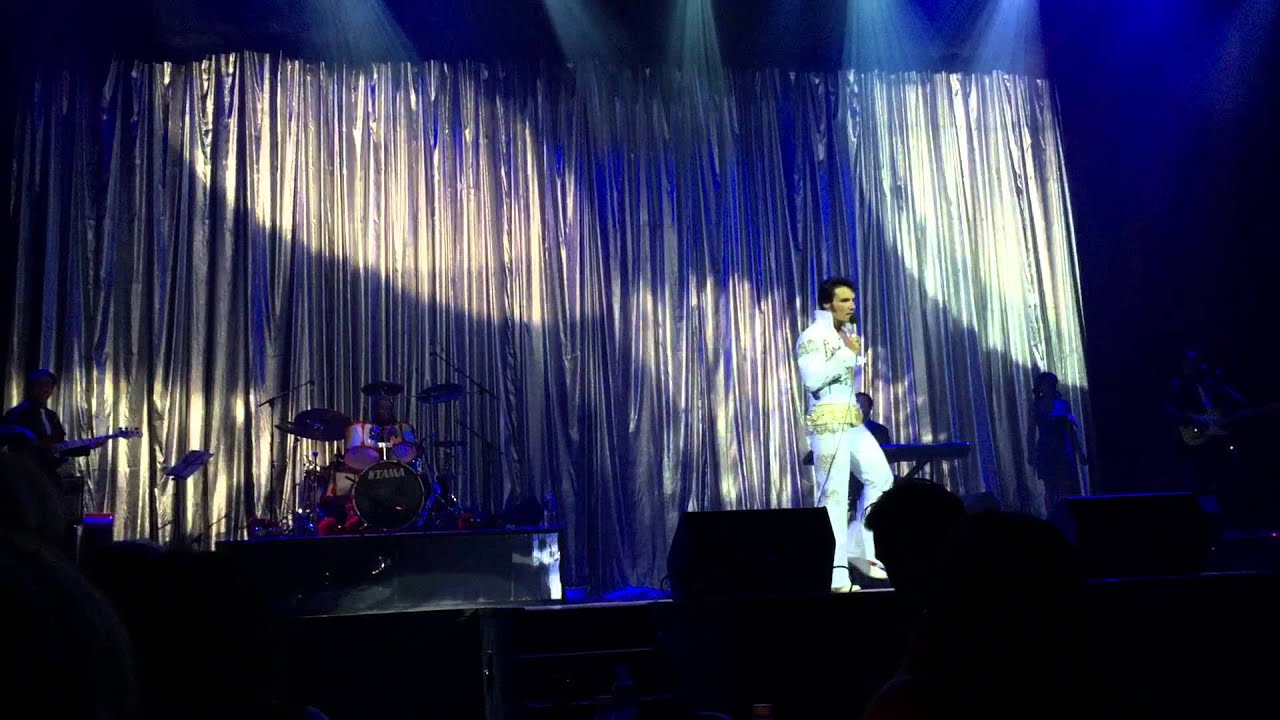 Elvis Burn'N Love Show Waikiki (preproduction show) 