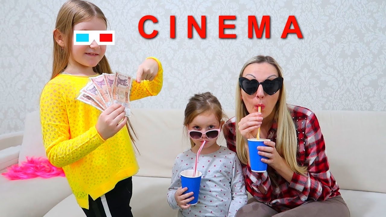 Sofia A DESCHIS Cinema la NOI in CASA! Mama si Sara au Ramas UIMITE showgirls