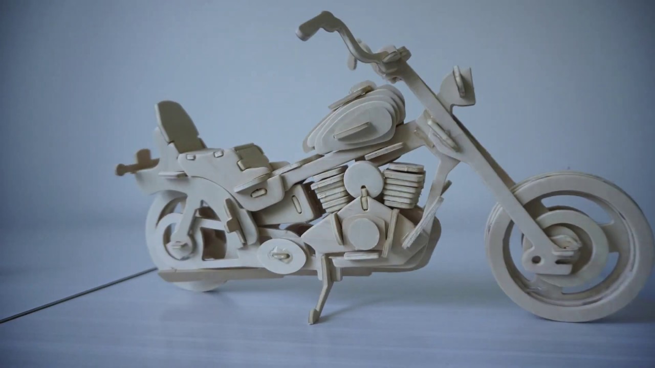 puzzle 3d de una moto.              