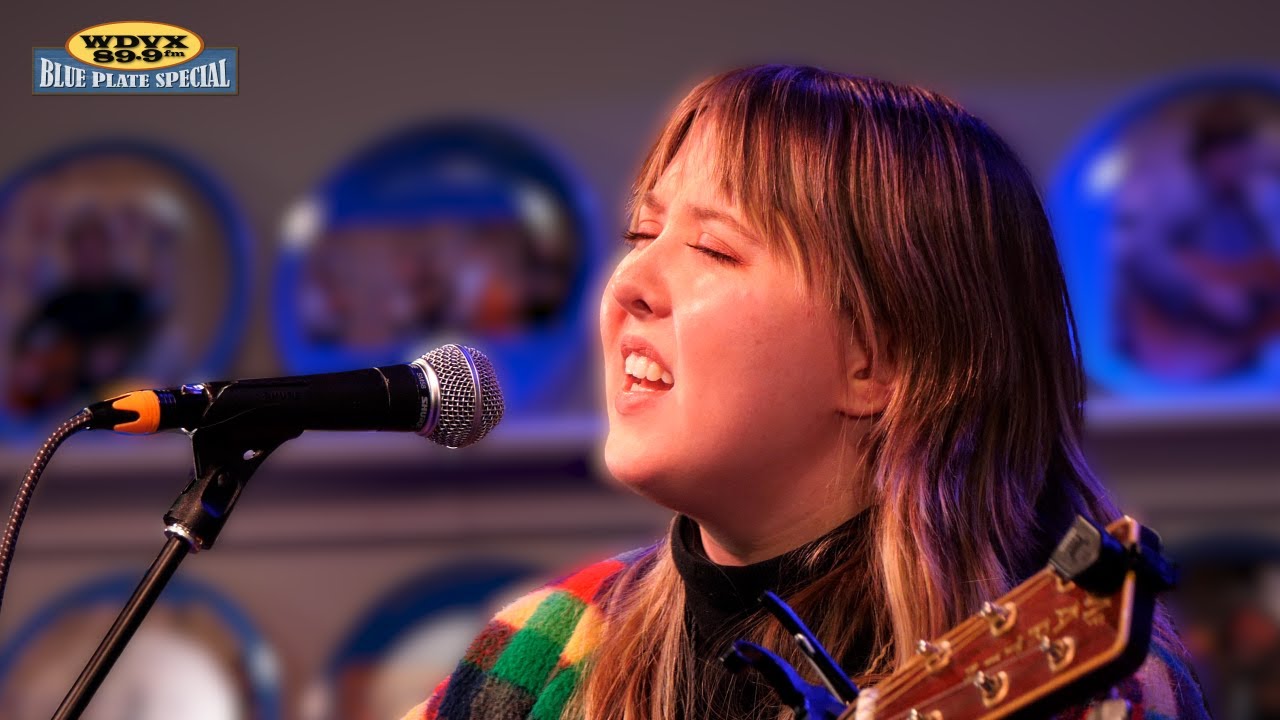 在 YouTube 上觀看「Liv Greene - Wild Geese | WDVX Blue Plate Special」 在 YouTube 上觀看「Liv Greene - Wild Geese | WDVX Blue Plate Special」