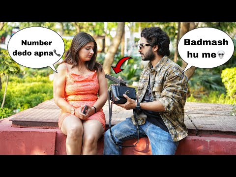Badmash Impressing Random Girl😍Prank | Zia Kamal