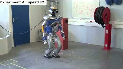 NMPC-based continuous reactive walking pattern generator