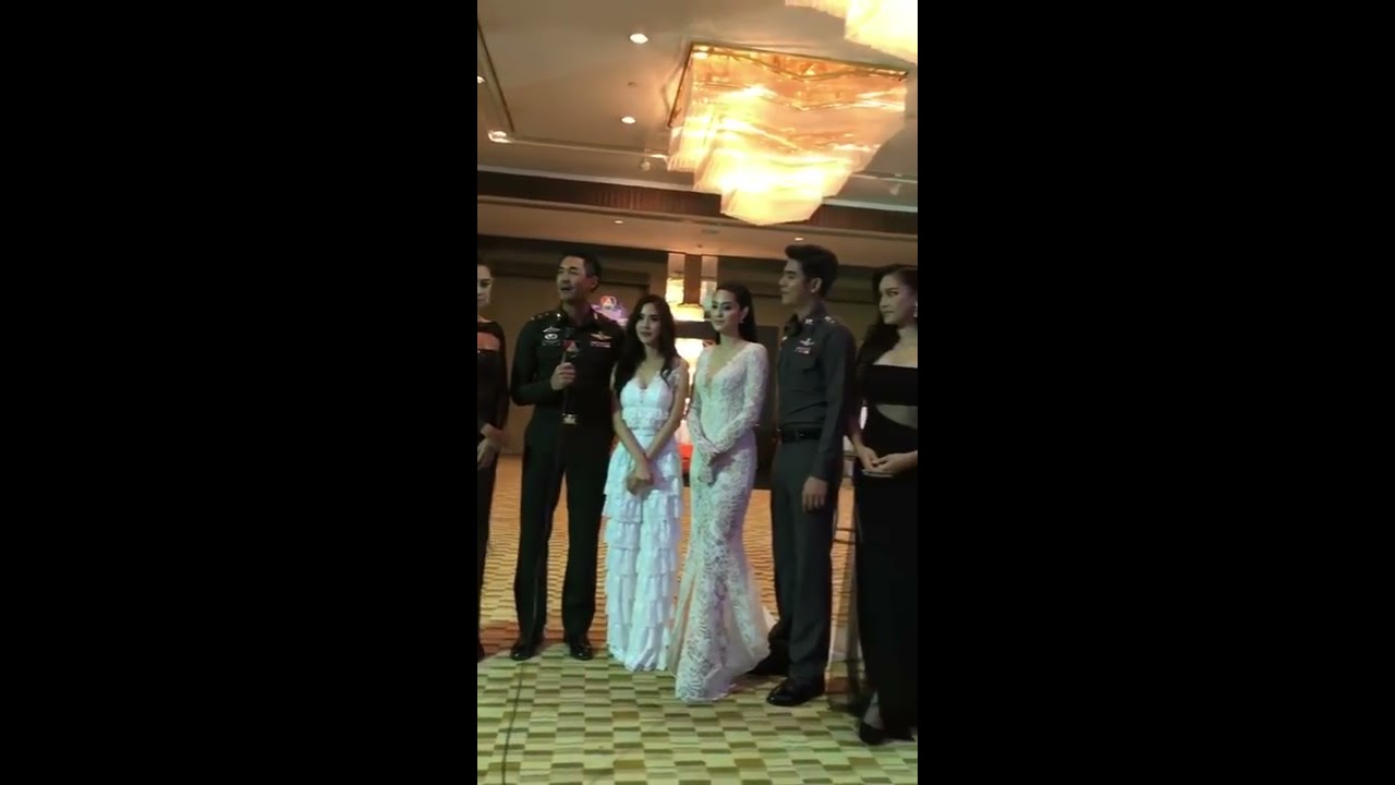 มิกค์ ทองระย้า และ เซฟฟานี่ อาวะนิค งาน 7 สี สังสรรค์คนกันเอง 2017