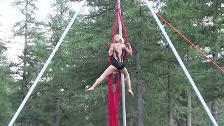 Aerial silks solo - sorelle MaGia. Estratto da Komorebi
