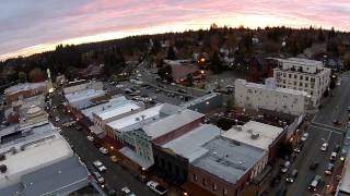 Just raw video from a phantom vision on friday night of downtown grass
valley california, by auburn.