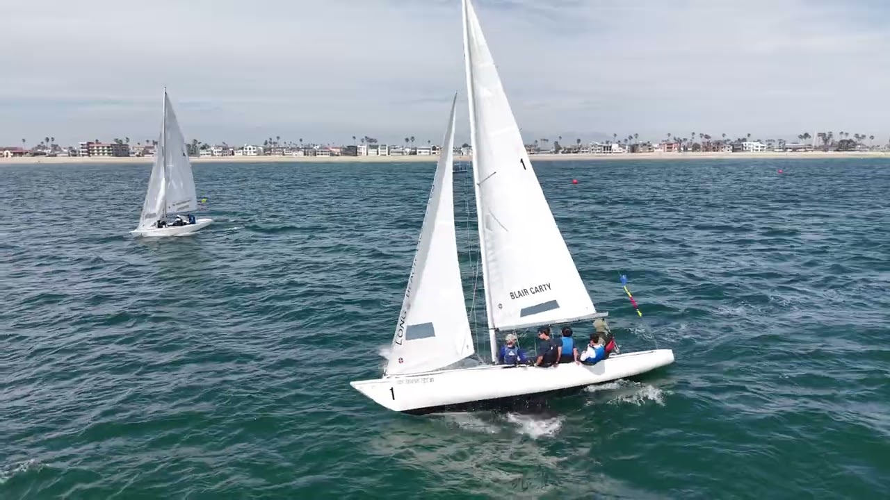 ⁣2026 SODA Clinic   Race 3   Boat 1 v Boat 4 leeward mark