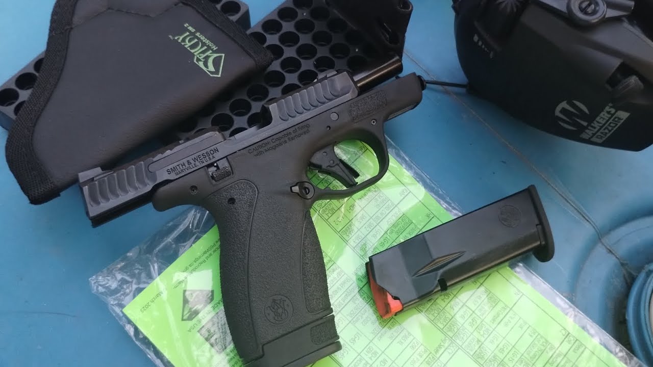 Smith & Wesson Bodyguard 2.0 aka your mom's new favorite gun. 