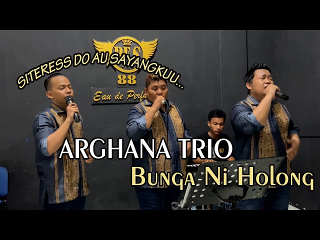 Mantappp..!! BUNGA NI HOLONG - ARGHANA TRIO (Cover) / Live Bersama BES 88 Parfum class=