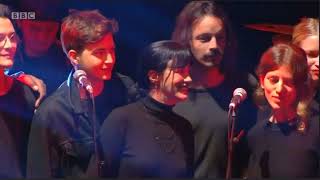 David Gilmour w/ Polly Samson & Charlie Gilmour:  Rattle That Lock (Live)