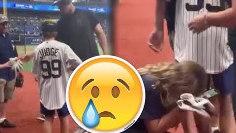 Aaron judge gives bat, gloves to kids cry tears of joy!!!