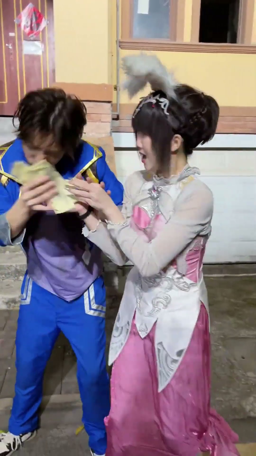 碰一碰就有奖品哦~#斗罗大陆 #小舞#唐三 #宁荣荣
