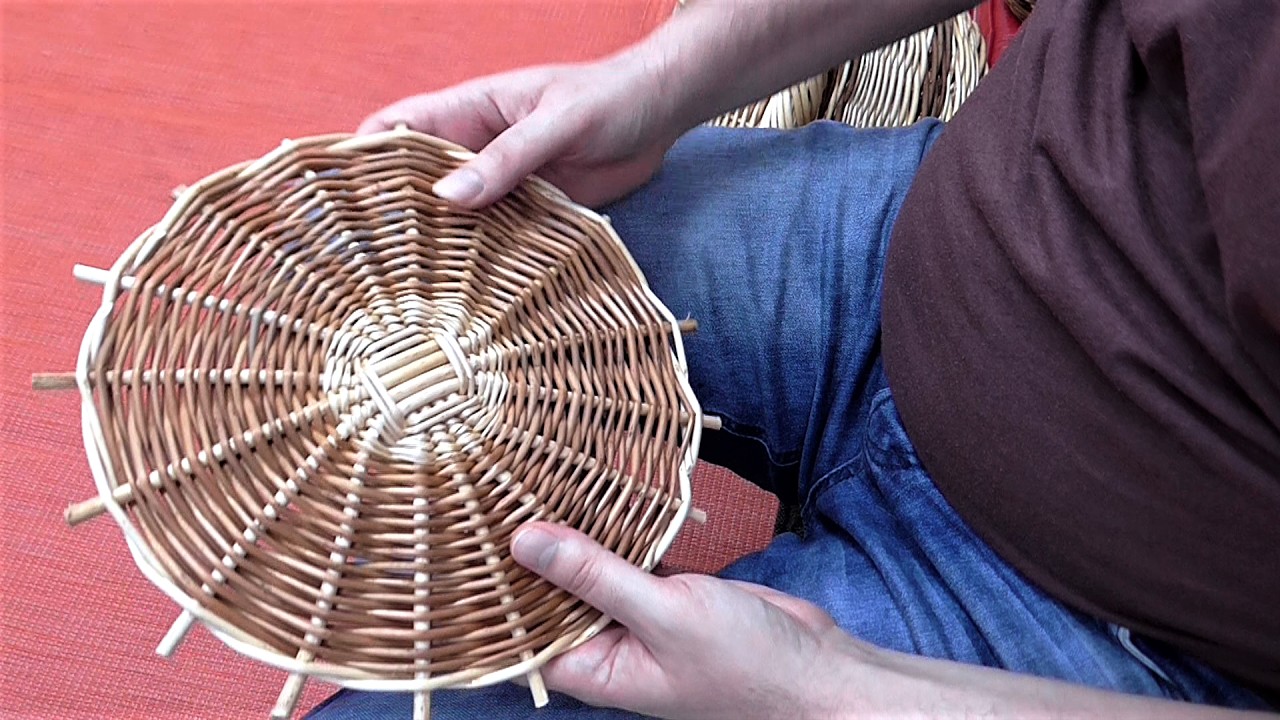 How to Weave a Base in Plain Randing - YouTube