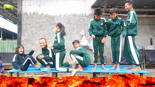 THE FLOOR IS LAVA PAKAI BAJU SQUID GAME | Princess Rara