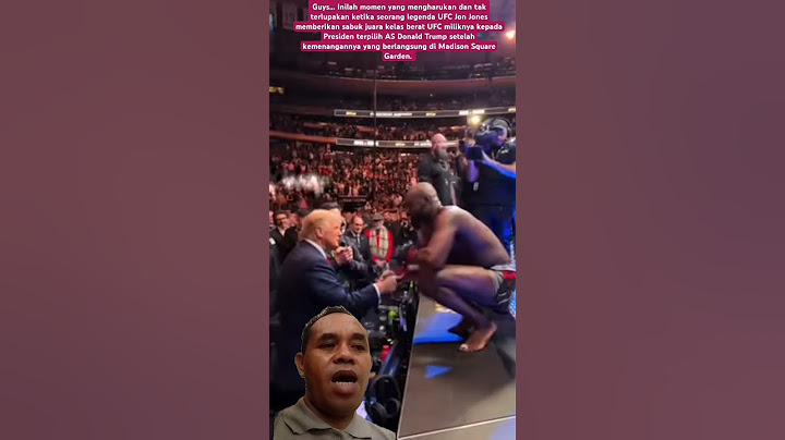 JOn Jones hand his UFC heavyweight championship belt to Donald Trump #trump #jonjones #ufc #shorts