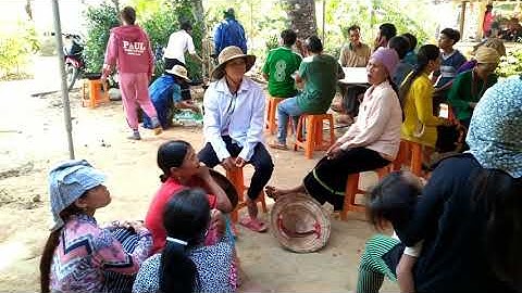 phong tục CÚNG GIỖ CỦA NGƯỜI ĐỒNG BÀO HRE Ở QUẢNG NGÃI. (Đậu pro)