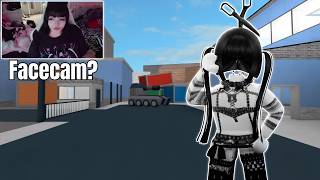 Playing MM2 BUT I have a FACECAM! screenshot 4