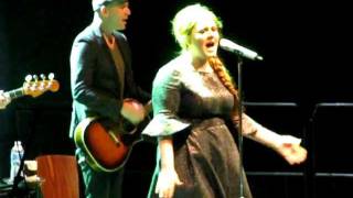 Adele - Chasing Pavements - Toronto May 18, 2011 (Live) [HQ]