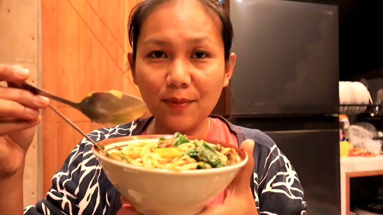 BIKIN MIE AYAM, GILIR TADARUSAN 