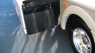 2001 Fleetwood Bounder 31' with 2 slides by Branden4RVs 1,808 views 12 years ago 3 minutes, 37 seconds