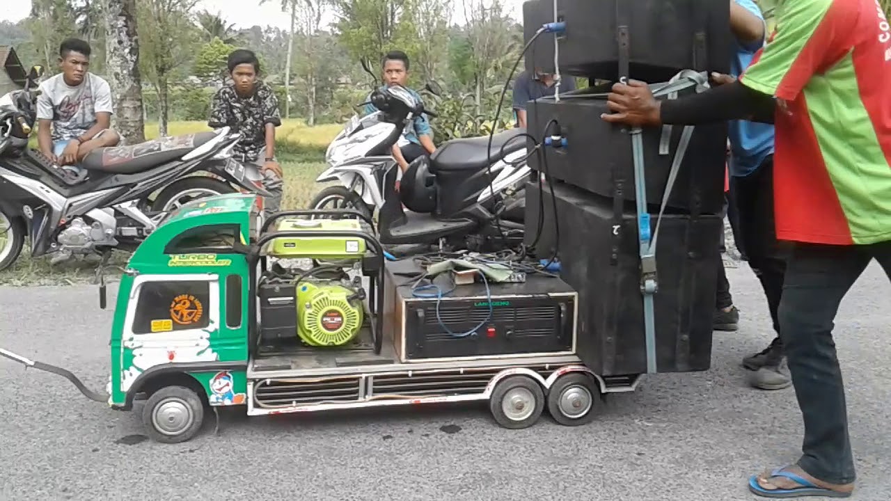 mobil pengangkut salon  YouTube