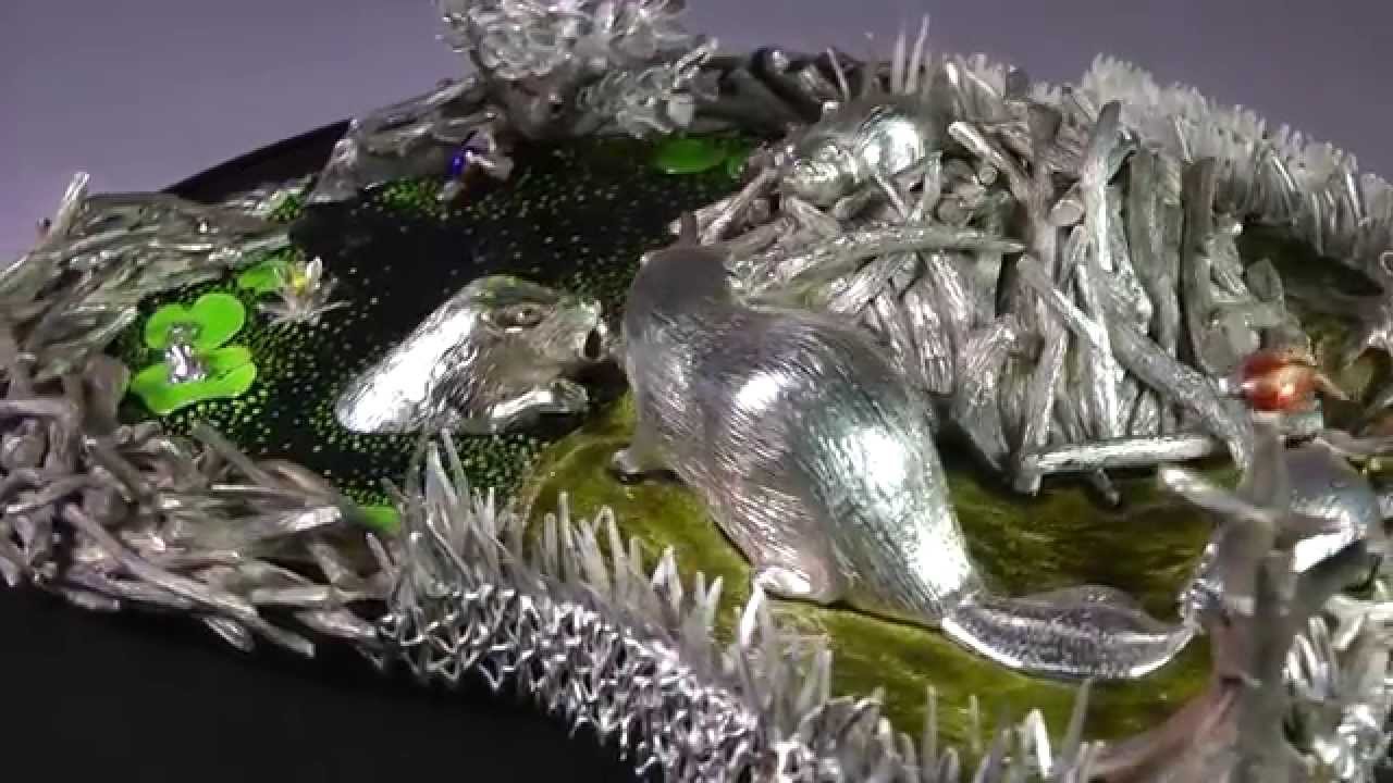 Бобры съели машину