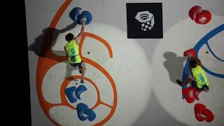 Jimmy Webb (1) vs. Chris Sharma (8) in the quarter finals of 2017 Psicobloc Masters