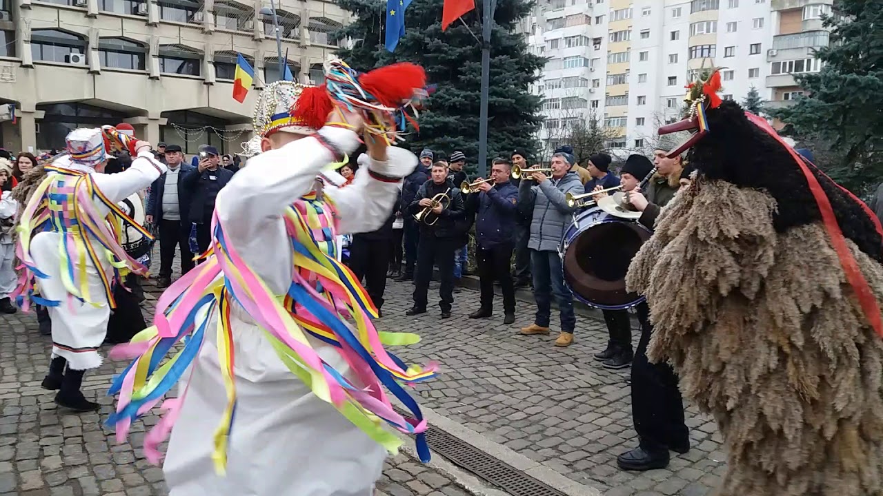 DATINI SI OBICEIURI DE IARNA 2017 YouTube DATINI SI OBICEIURI DE IARNA 2017 YouTube