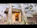 Alone Survival : Building a Shelter Between Two Massive Trees by a Cliffside 