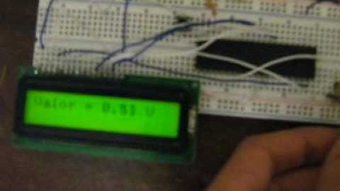 Voltímetro 0-5V con Pic 16F887