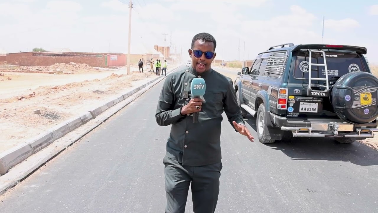 Wasiirka Wasaradda Howlaha Guud oo kormeer shaqo ku tagay waddooyinka dhismahodu ka socdo Dhusamareb